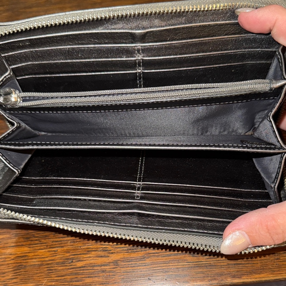 Coach Silver Logo Wallet - Picture 5 of 9